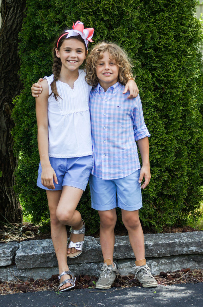 Sibling Love | Summer Vibes | 4th of July Outfits with Vineyard Vines Indy featured by popular Indianapolis fashion blogger Karina Style Diaries