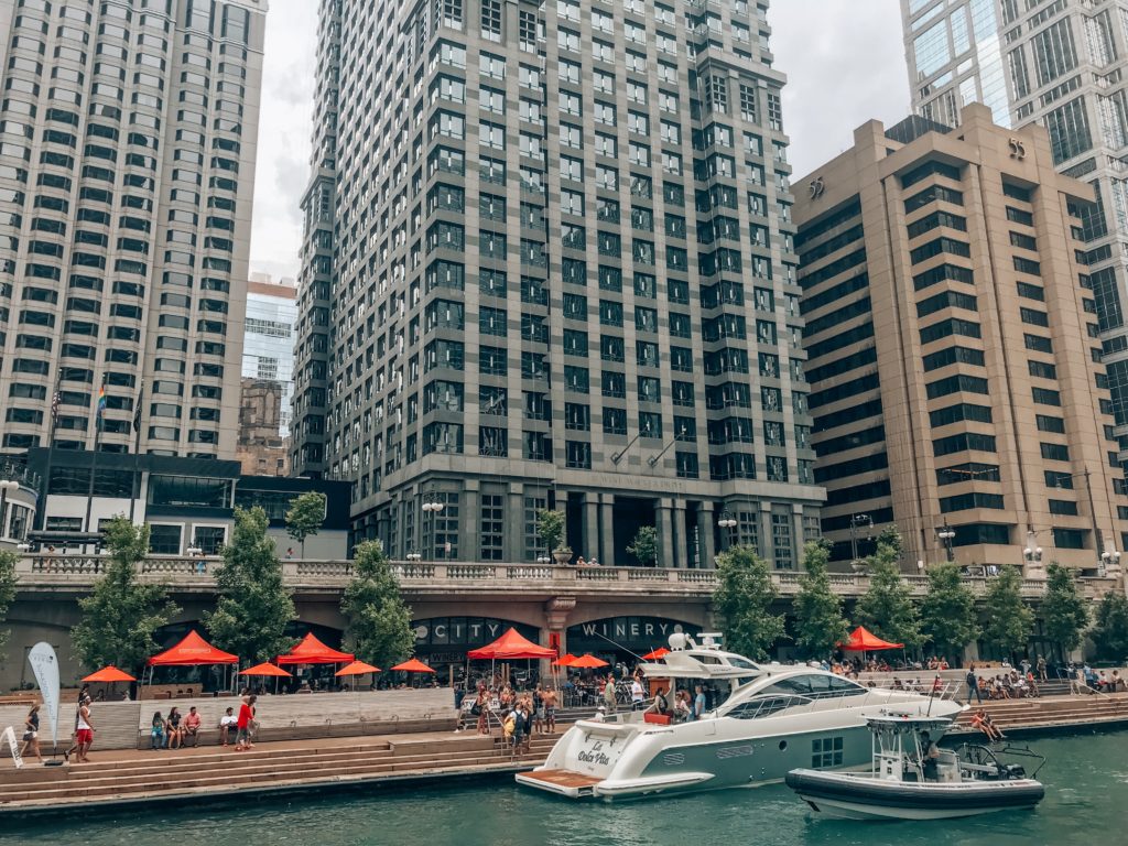 Chicago River boat ride | The Ultimate Weekend in Chicago featured by popular Indianapolis travel blogger, Karina Style Diaries