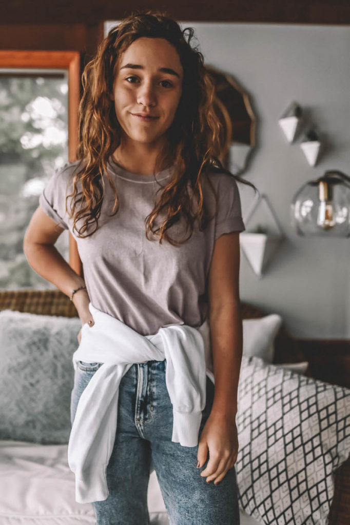 purple cropped tee folded sleeves spring style