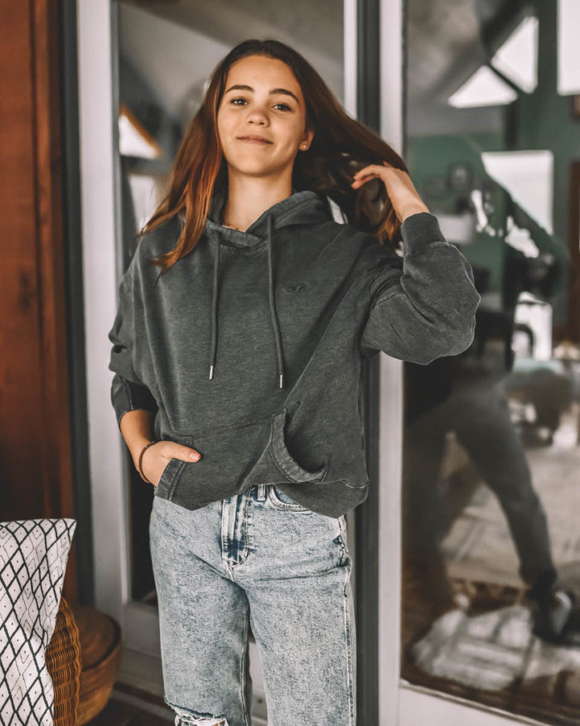 dark grey cropped hoodie mom jeans fleece & love