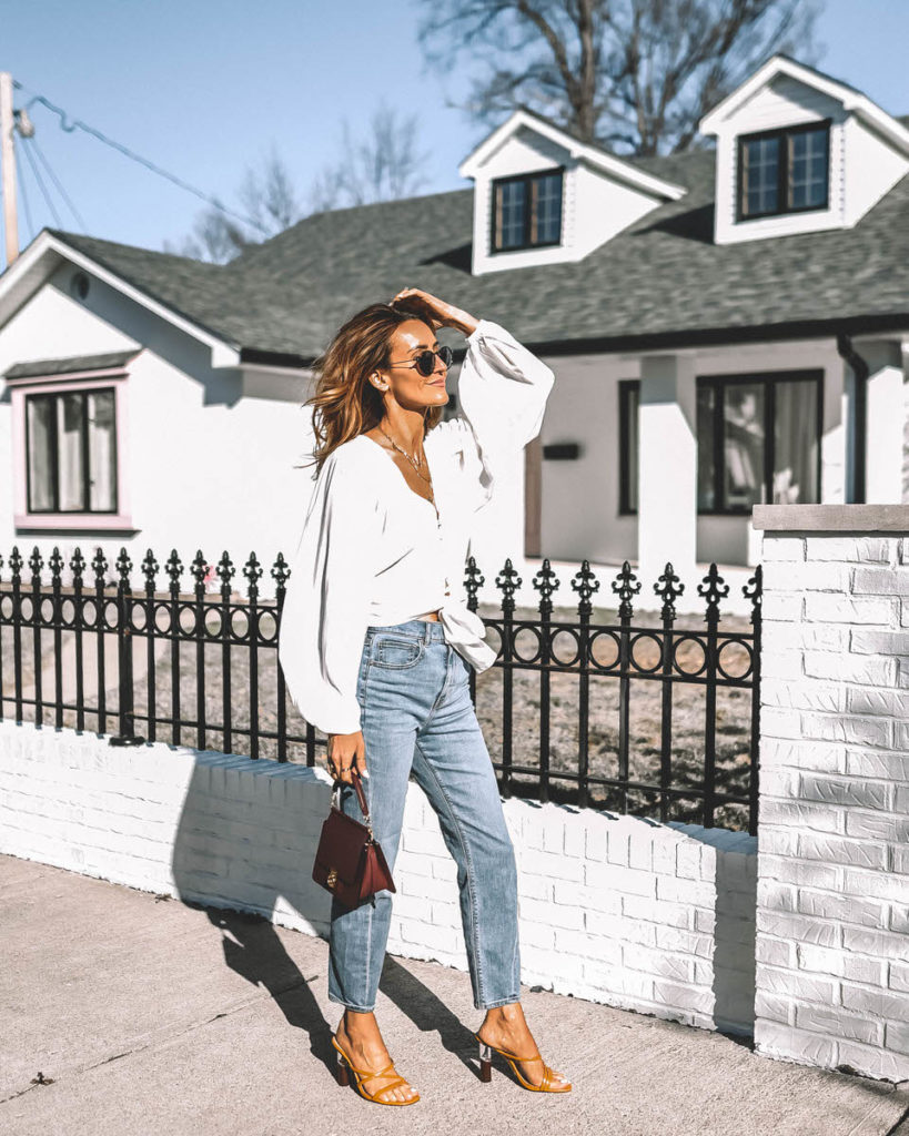 White baloon sleeve blouse