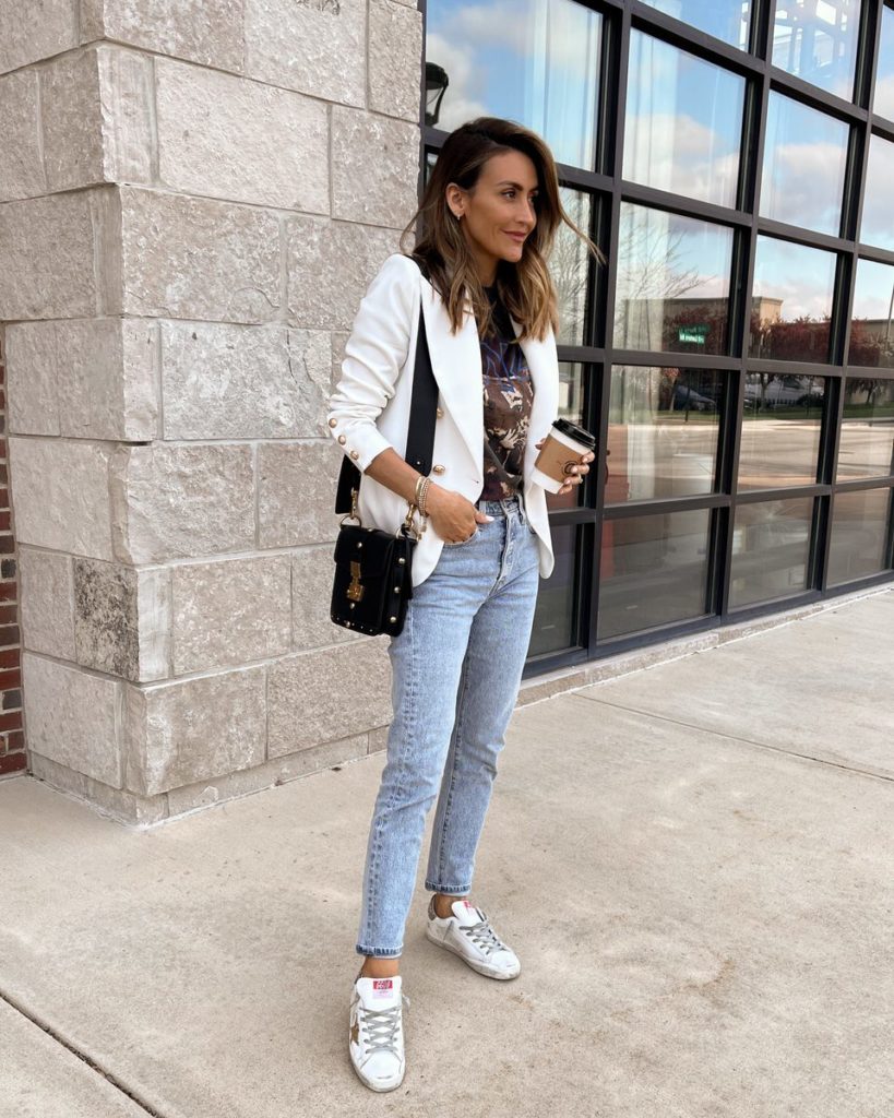 Levi's 501 skinny jeans, anine bing tiger tee, white blazer gold buttons, Dior addict bag, golden goose sneakers outfit