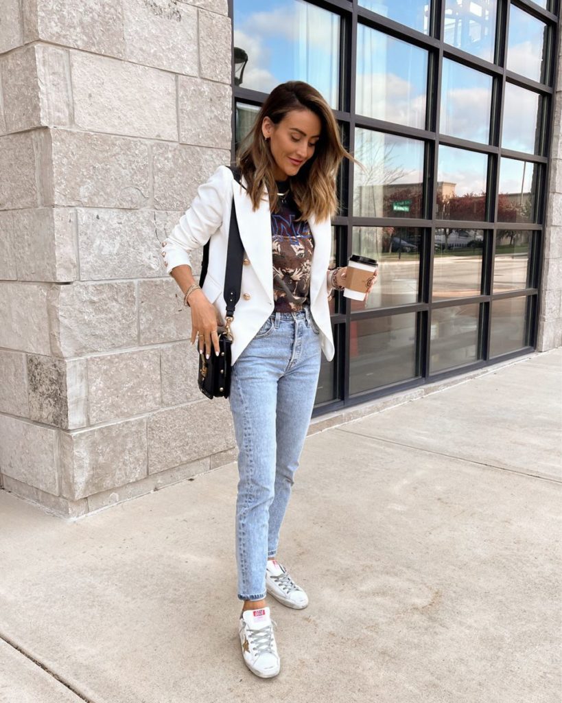 Levi's 501 skinny jeans, anine bing tiger tee, white blazer gold buttons, Dior addict bag, golden goose sneakers outfit