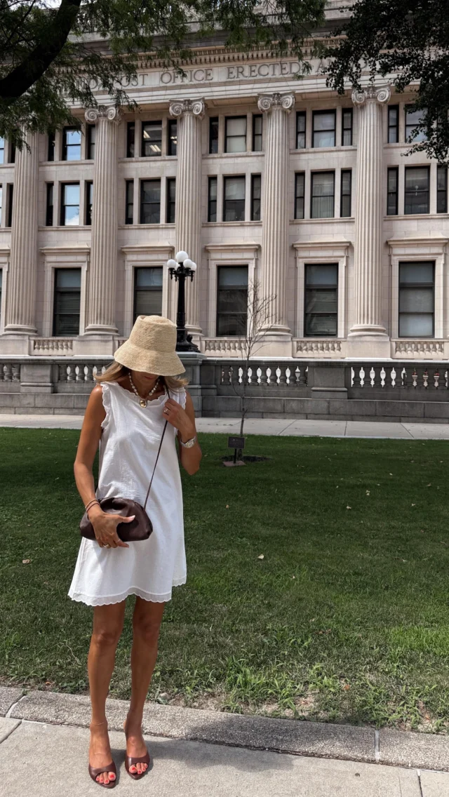The $27 LWD that stopped me in my tracks 🤍✨ 

Comment WHITE DRESS and I’ll send you a DM with all of the links to shop 💫 you can always check my stories for direct links, highlights or shop via link in my bio! 

Little white dress, brown pouch bag and brow kitten heel sandals, bucket hat, cat eye sunnies, cute summer day outfit 

https://liketk.it/5j5iT

O vestidinho de $27 mangos que me fez parar tudo e comprar! Kkkk